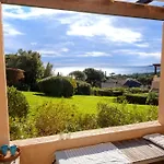 Bright With Sea View And Swimming Pool Apartment