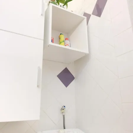 Bright With Sea View And Swimming Pool Апартаменти